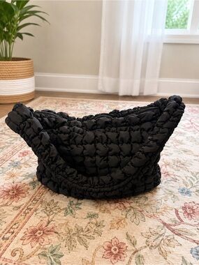 Trendy boutique Black Quilted Knot Shoulder Bag